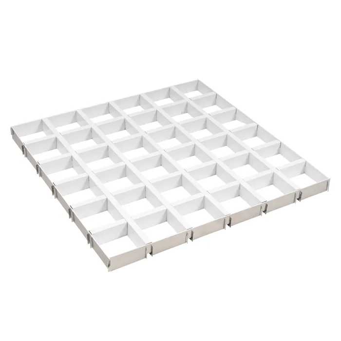 Грильято GL-15 50х50мм белый оцинк. Грильято GL-15 50х50мм белый оцинк.